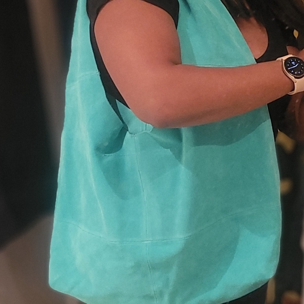 💖Urban Outfitters Slouchy Suede Tote ⭐️HostPick⭐️ - Picture 6 of 8